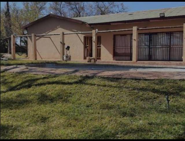 FARM FOR SALE IN BULTFONTEIN AH